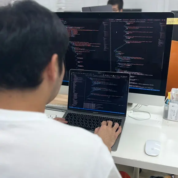 パソコン作業の様子