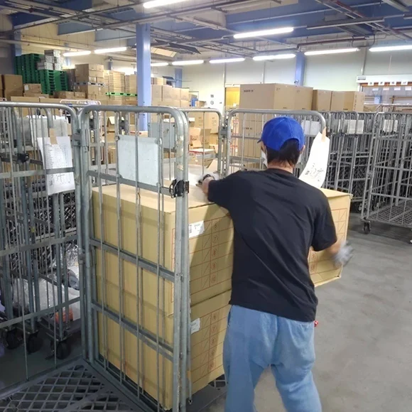 出荷作業の様子